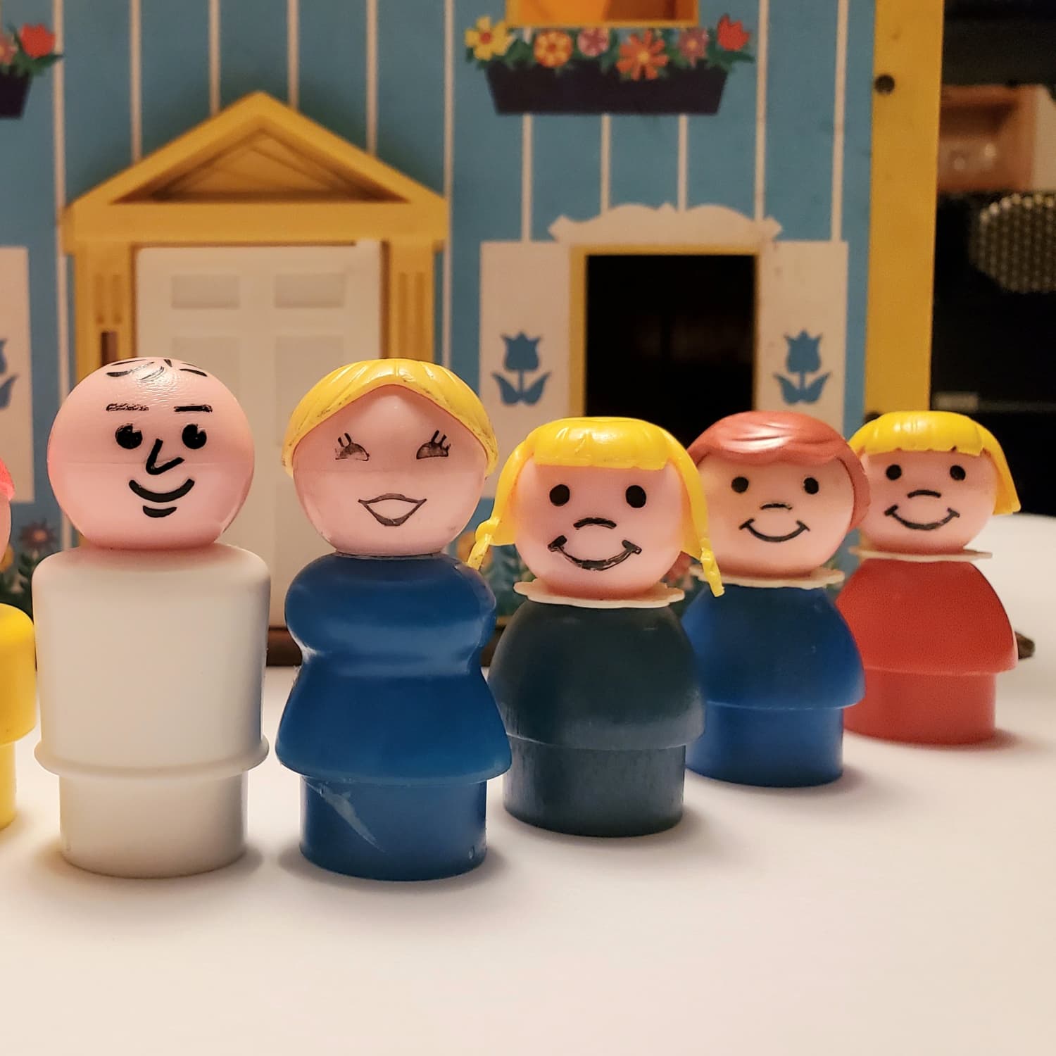 Vintage fisher price sales little people toys